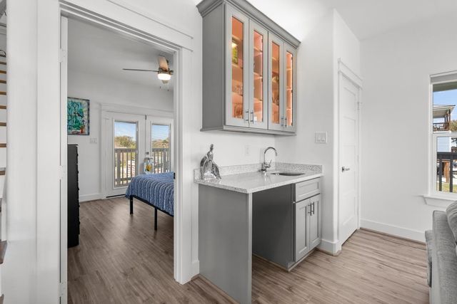 118 22nd Street, San Leon, TX 77539