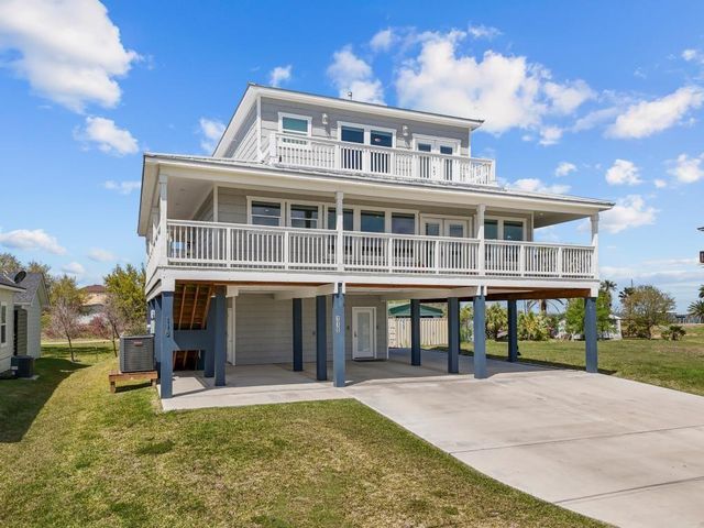 118 22nd Street, San Leon, TX 77539