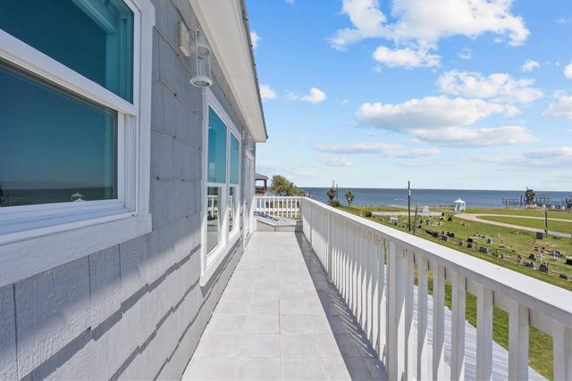 118 22nd Street, San Leon, TX 77539