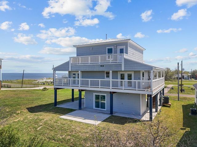 118 22nd Street, San Leon, TX 77539