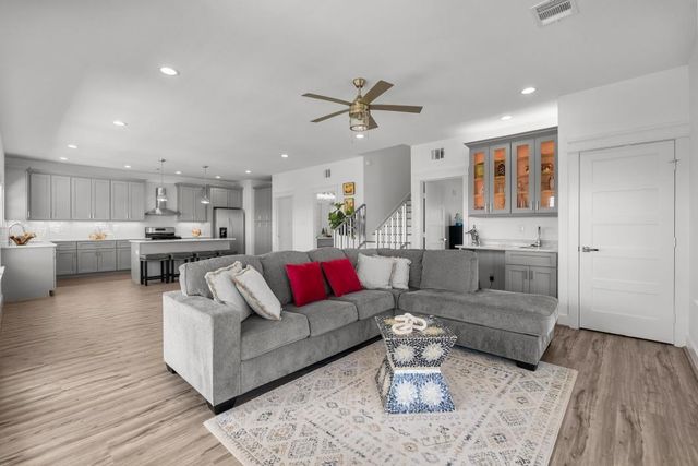 118 22nd Street, San Leon, TX 77539