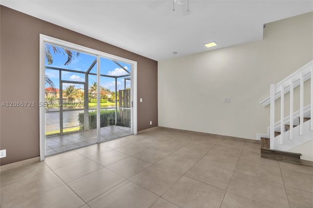3698 San Simeon Cir, Weston, FL 33331