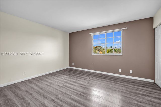 3698 San Simeon Cir, Weston, FL 33331