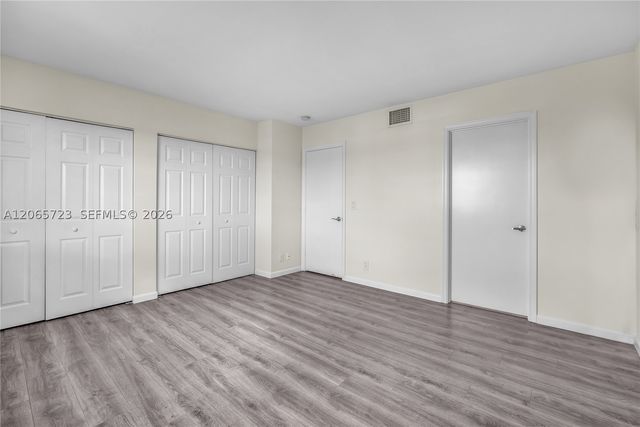 3698 San Simeon Cir, Weston, FL 33331