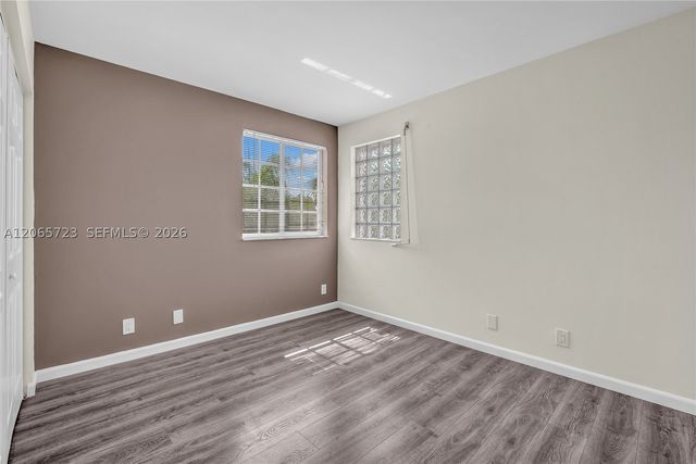 3698 San Simeon Cir, Weston, FL 33331