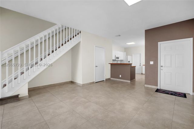 3698 San Simeon Cir, Weston, FL 33331