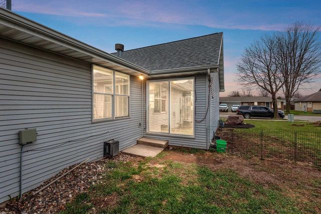 1921 CEIL STREET, Little Chute, WI 54140