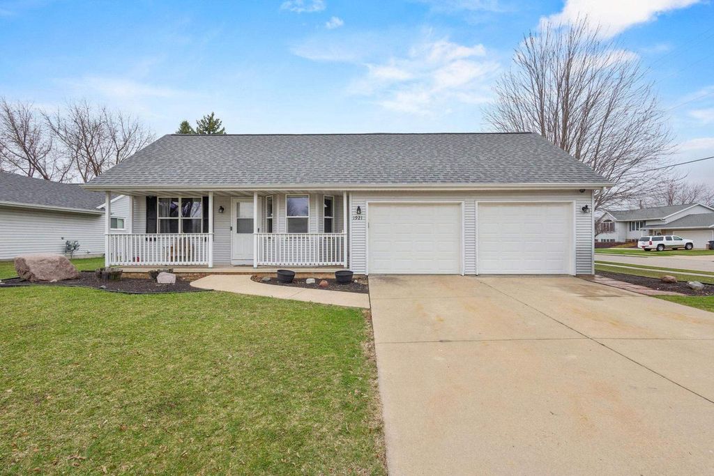 1921 CEIL STREET, Little Chute, WI 54140