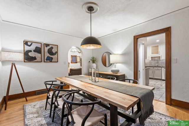 4250 William Street, Omaha, NE 68105