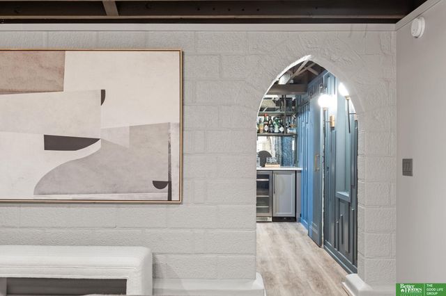 4250 William Street, Omaha, NE 68105