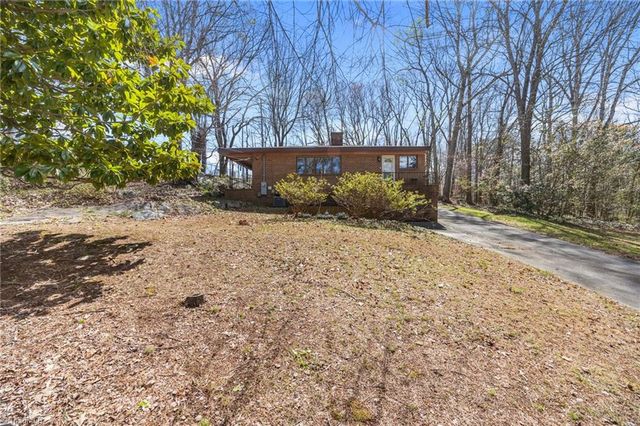 828 Martin Luther King Jr Drive, Asheboro, NC 27203