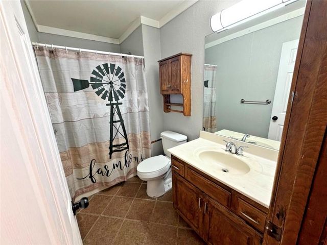 977 NW 1651 Road, Bates City, MO 64011