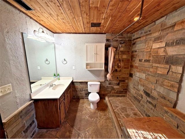 977 NW 1651 Road, Bates City, MO 64011