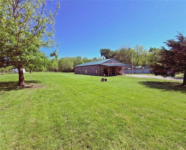 977 NW 1651 Road, Bates City, MO 64011