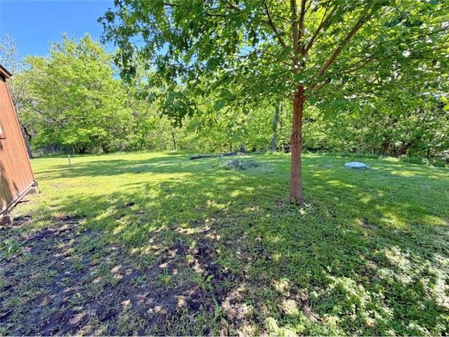 977 NW 1651 Road, Bates City, MO 64011