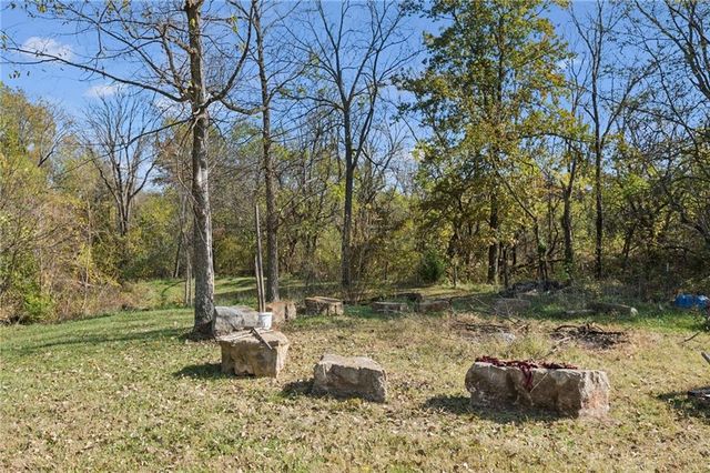 977 NW 1651 Road, Bates City, MO 64011
