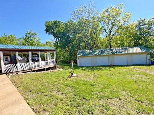 977 NW 1651 Road, Bates City, MO 64011