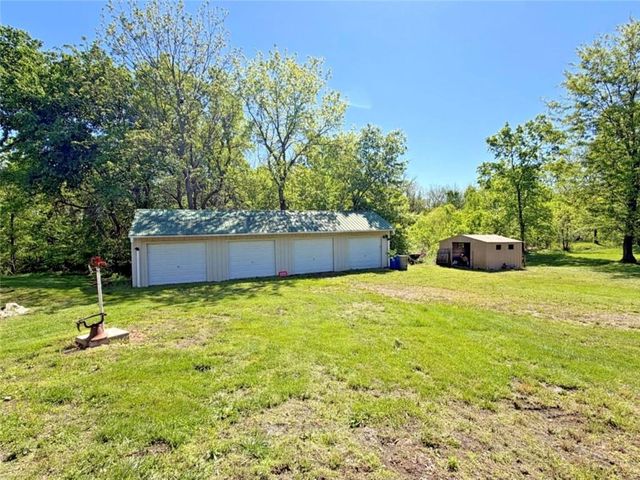 977 NW 1651 Road, Bates City, MO 64011