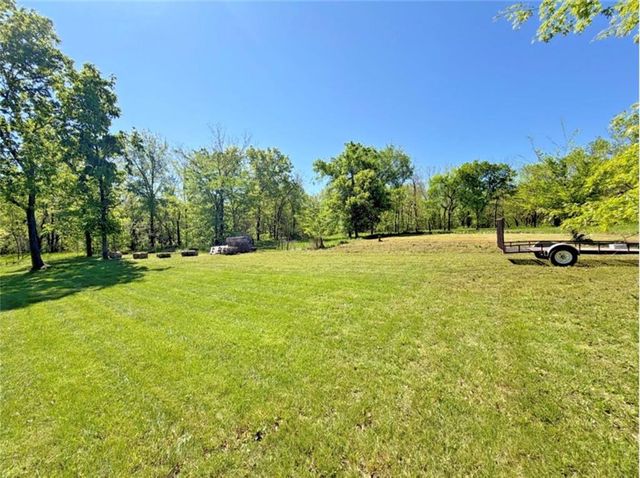 977 NW 1651 Road, Bates City, MO 64011