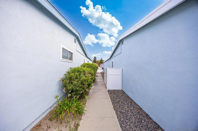 3839 Vista Campana S Unit 42, Oceanside, CA 92057