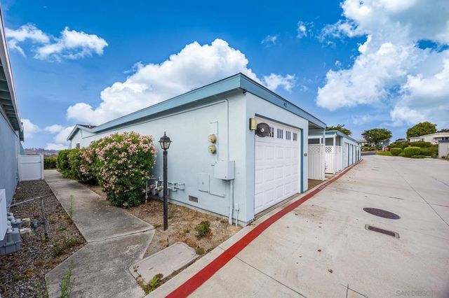 3839 Vista Campana S Unit 42, Oceanside, CA 92057