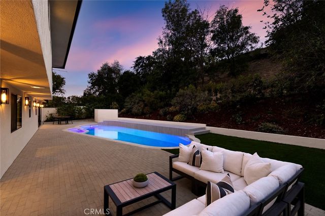 6035 Rod, Woodland Hills, CA 91367