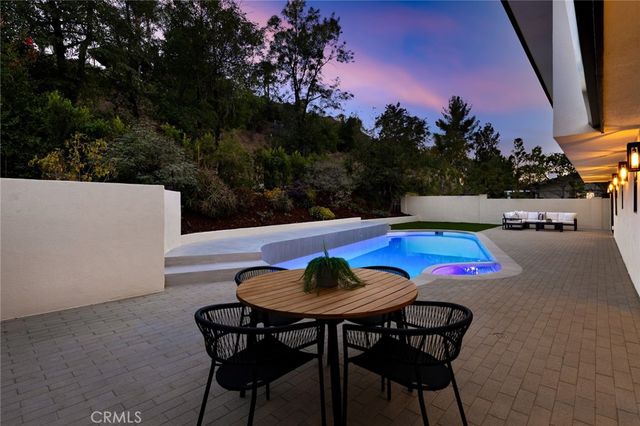 6035 Rod, Woodland Hills, CA 91367