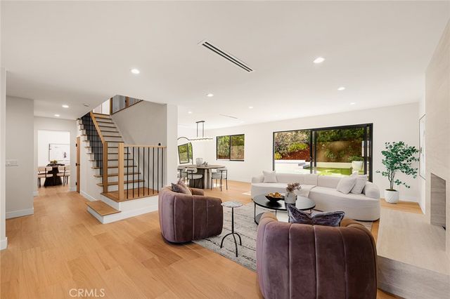 6035 Rod, Woodland Hills, CA 91367