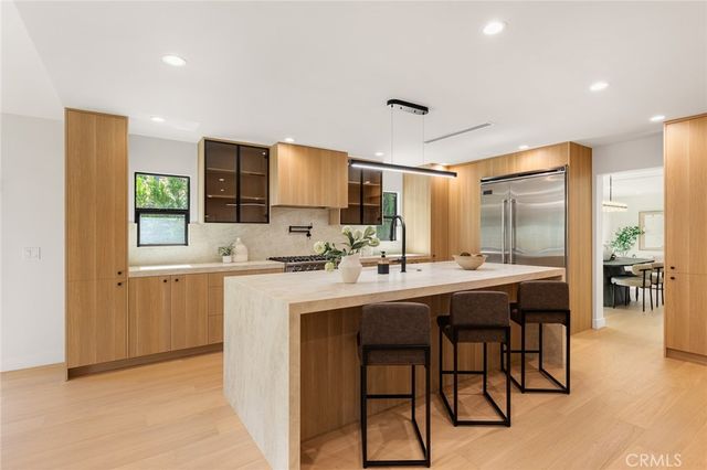 6035 Rod, Woodland Hills, CA 91367
