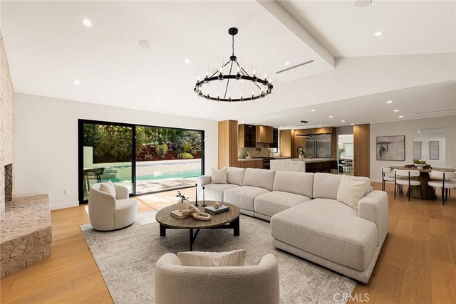 6035 Rod, Woodland Hills, CA 91367