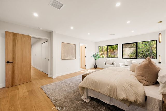 6035 Rod, Woodland Hills, CA 91367