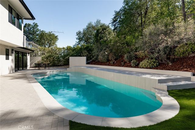 6035 Rod, Woodland Hills, CA 91367