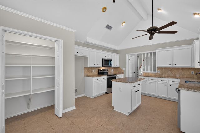 544 Honeygold Drive, Shreveport, LA 71115