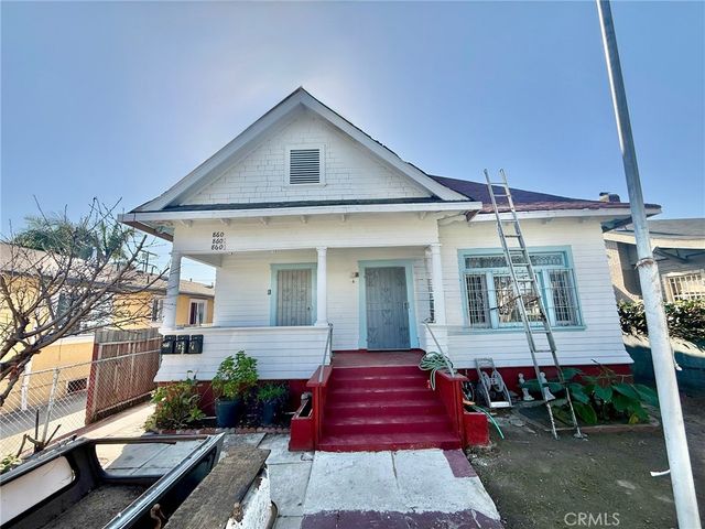860 W 54th, Los Angeles, CA 90037