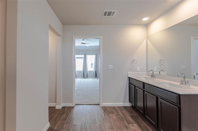 114 Mercer ST, Bastrop, TX 78602