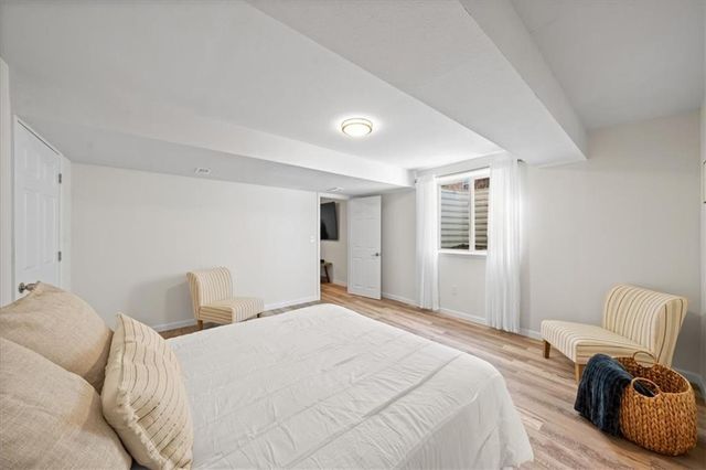 9047 Meadow View Drive, Lenexa, KS 66227