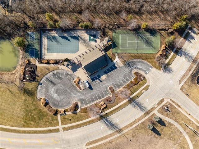 9047 Meadow View Drive, Lenexa, KS 66227