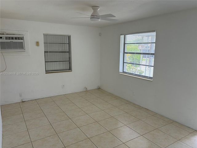 613 NW 5 CT, Hallandale Beach, FL 33009