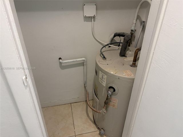 613 NW 5 CT, Hallandale Beach, FL 33009