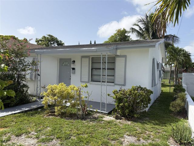 613 NW 5 CT, Hallandale Beach, FL 33009