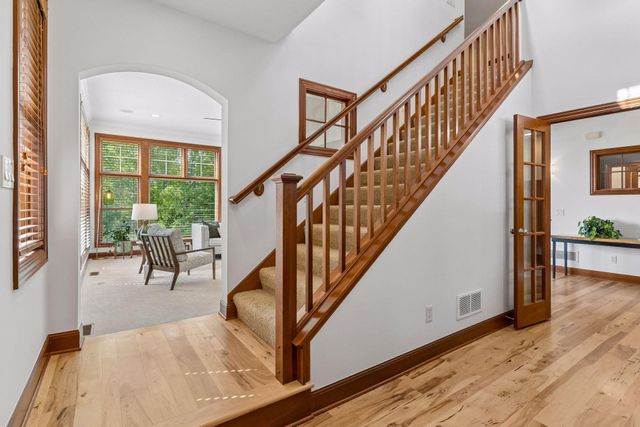 10921 Bentwater Lane, Woodbury, MN 55129