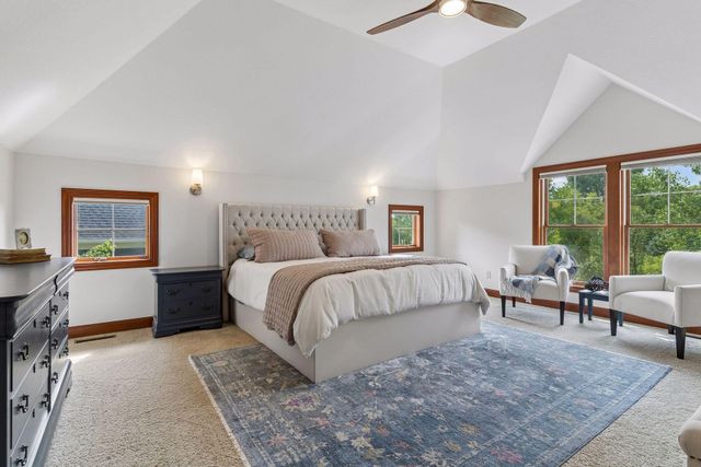10921 Bentwater Lane, Woodbury, MN 55129