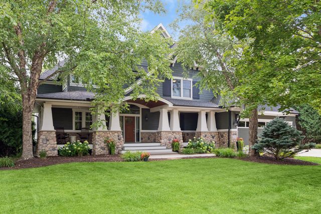 10921 Bentwater Lane, Woodbury, MN 55129