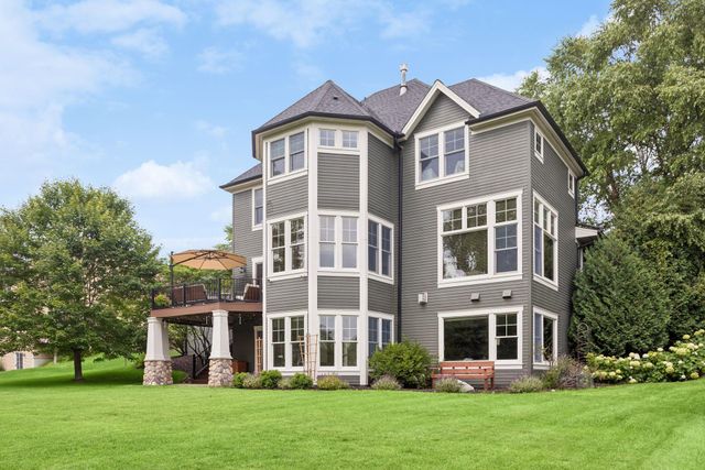 10921 Bentwater Lane, Woodbury, MN 55129