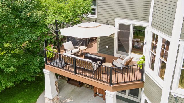 10921 Bentwater Lane, Woodbury, MN 55129