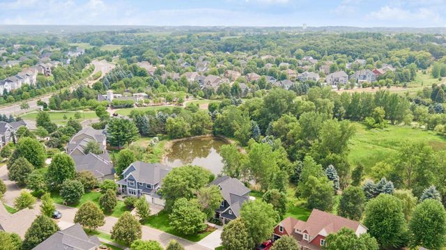 10921 Bentwater Lane, Woodbury, MN 55129