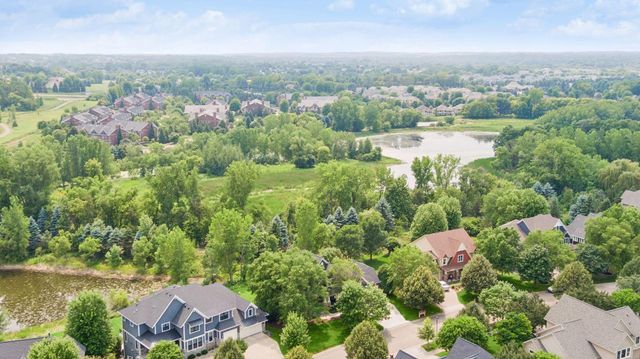 10921 Bentwater Lane, Woodbury, MN 55129