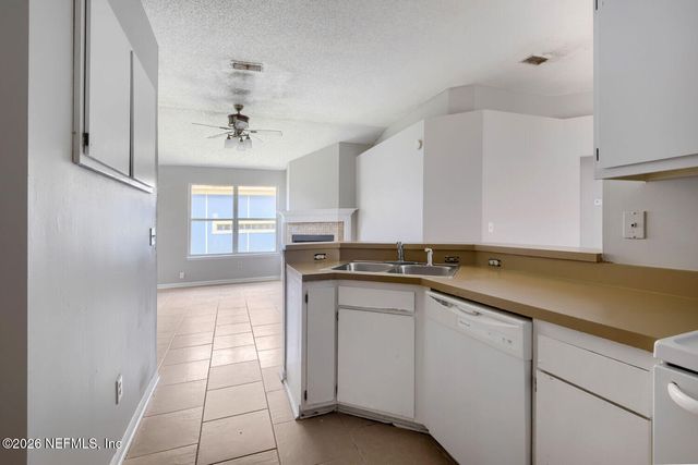 1281 INDEPENDENCE Drive, Orange Park, FL 32065