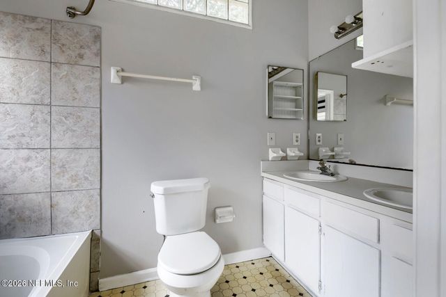 1281 INDEPENDENCE Drive, Orange Park, FL 32065