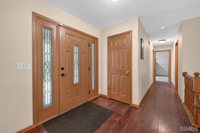 2101 Deer Run Meadows, Troy, MO 63379